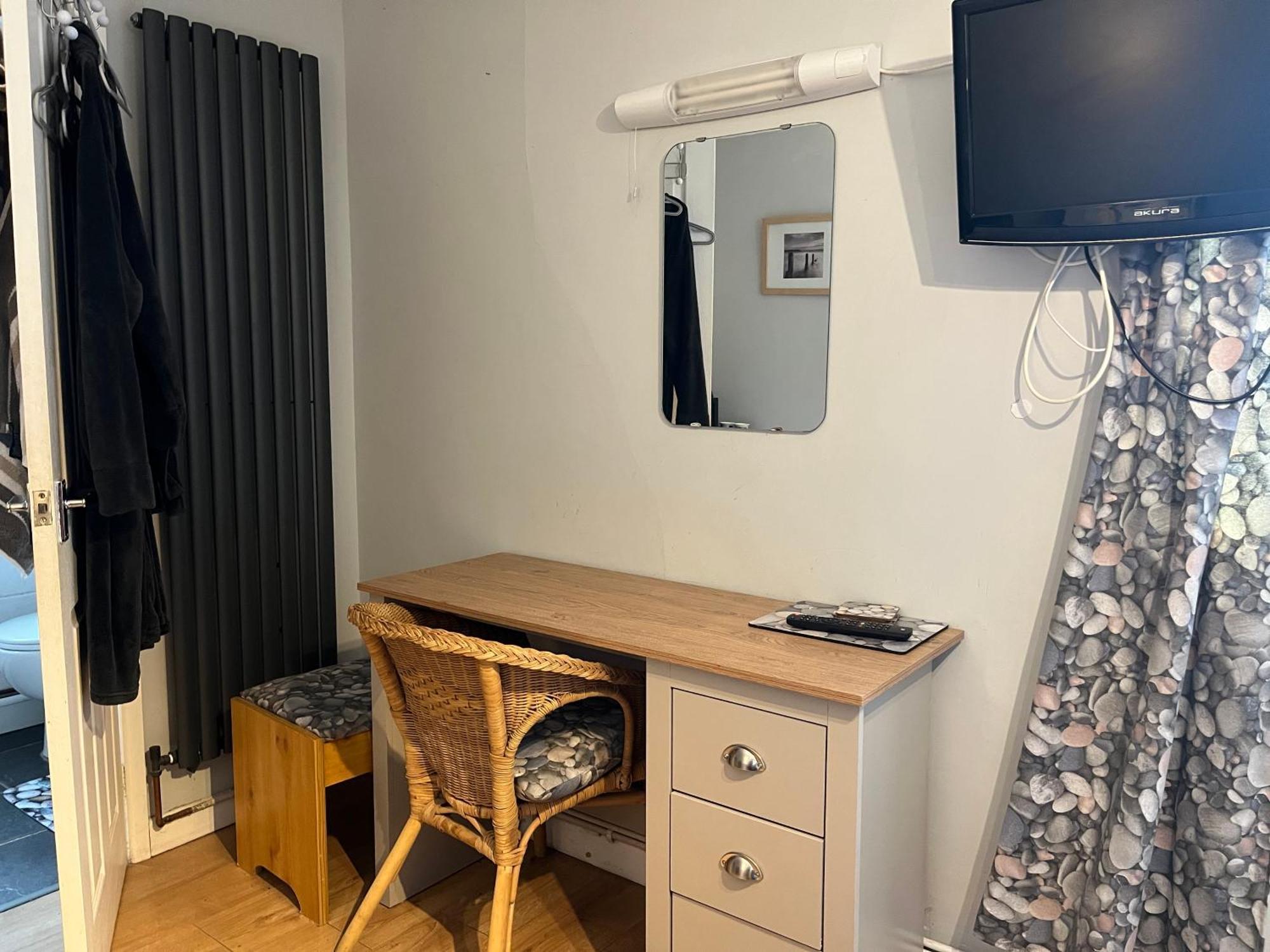 Cove Cott Guest Accommodation Warsash Екстериор снимка